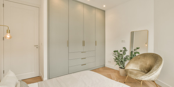 Comprar / Vender Apartamentos y Lofts en Badalona · con Mobiliario y Carpintería a Medida