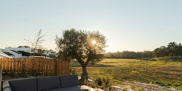Comprar / Vender Casas Unifamiliares y Chalets en Badalona · con Jardín