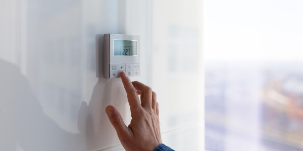 Comprar / Vender Casas Unifamiliares y Chalets en Badalona · con Sistemas de Climatización, Aire Acondicionado y Calefacción