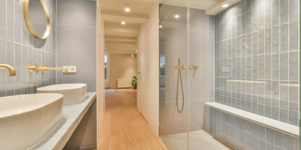 Comprar / Vender Dúplex y Áticos en Badalona · con Baños de Diseño