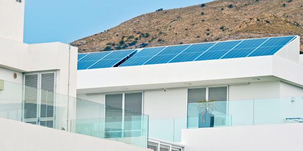Comprar / Vender Pisos y Plantas Bajas en Badalona · con Placas Solares