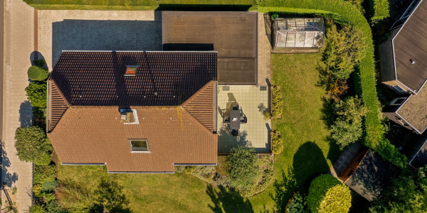 Comprar / Vender Solares, Terrenos y Parcelas Urbanizables en Badalona · con servicios suministro (agua / luz)