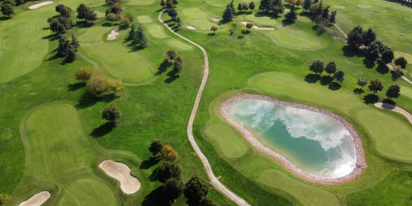 Comprar / Vender Solares, Terrenos y Parcelas Urbanizables en Badalona · en campos de golf