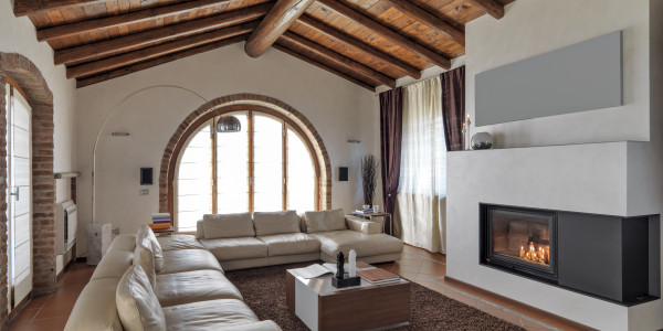 Compraventa de Inmuebles en Badalona · Casas de Montaña