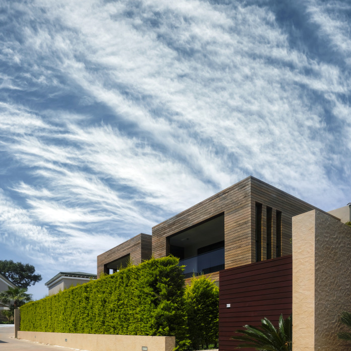 Inversores, Intermediarios, Agentes y Brokers Inmobiliarios en Badalona